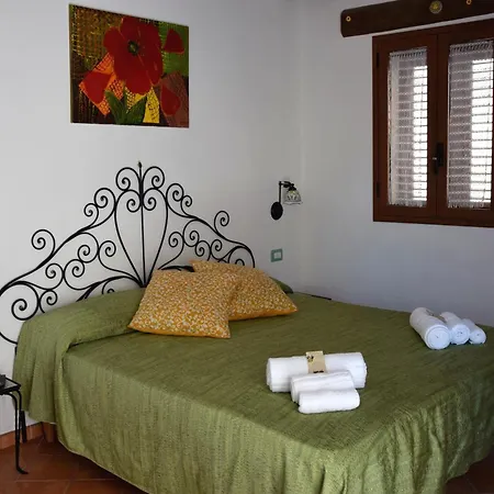 La Casa Del Geko Couette-café Cefalù