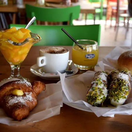 La Casa Del Geko Bed & Breakfast 4*