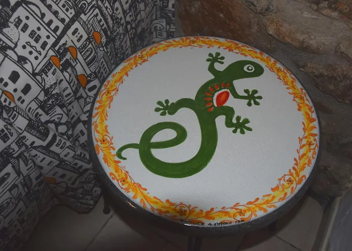 לינה וארוחת בוקר La Casa Del Geko צ'פאלו