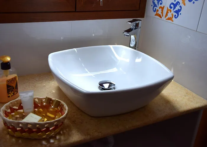 La Casa Del Geko 4* צ'פאלו